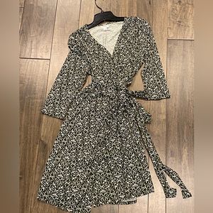 Lularoe Michelle wrap dress